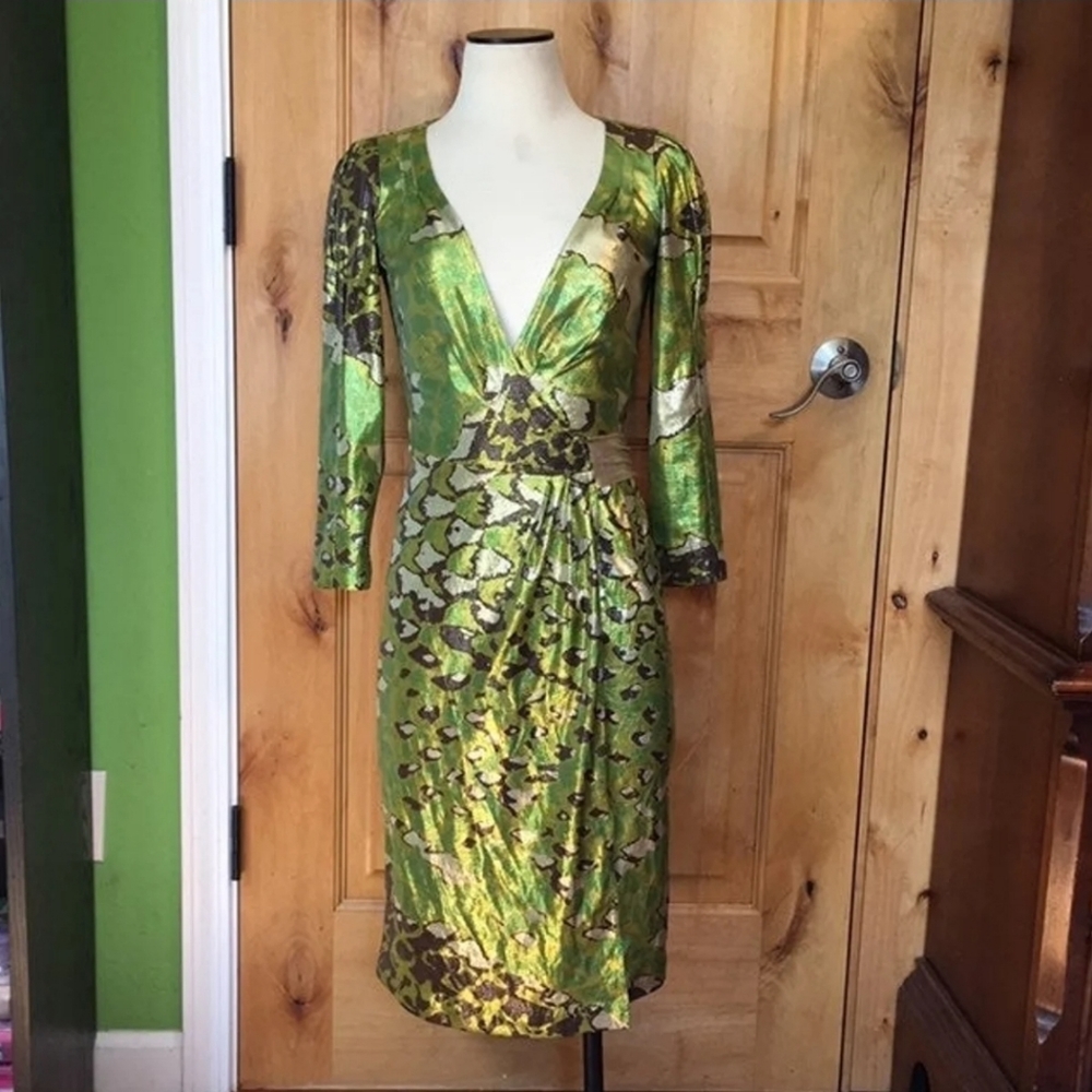 Diane von furstenberg metallic wrap dress size 4